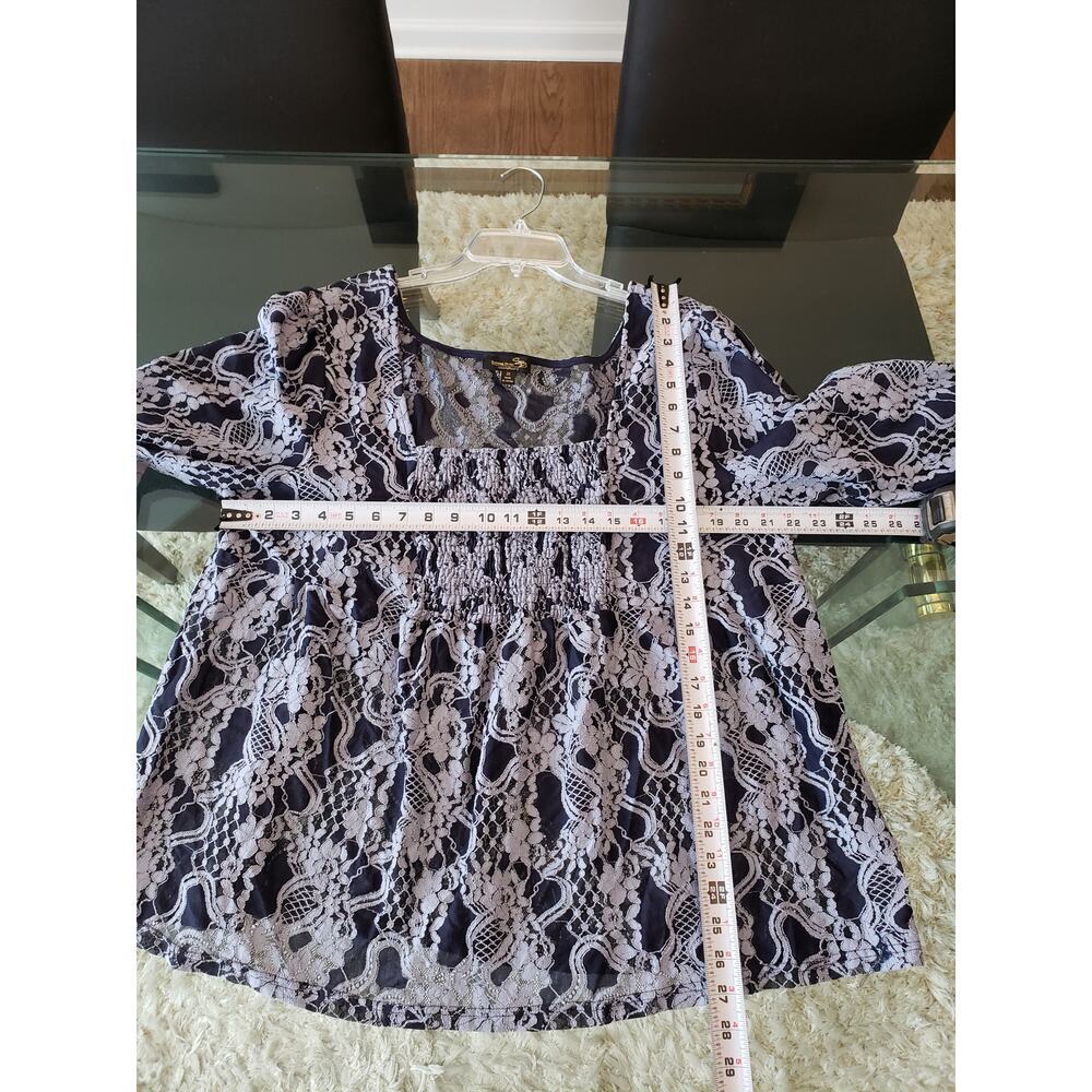 Women's Suzanne Betro Navy Lace Print 3X Top with Smocked Waist and Long Sleeves - Picture 8 of 9